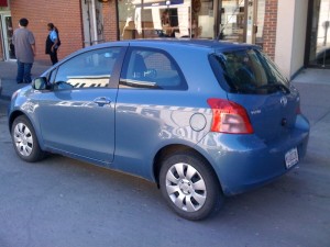 20090530sa1720-toyota-yaris-blue