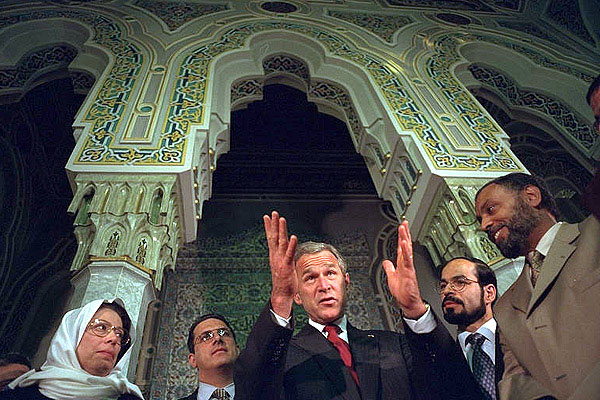 20150120tu-president-george-w-bush-muslim-20010917